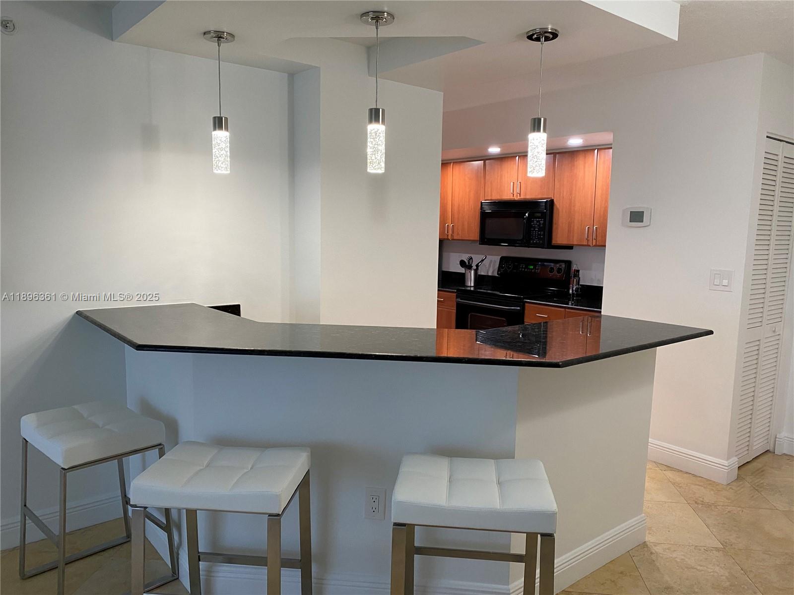 THE COLLINS CONDO - Residential Lease