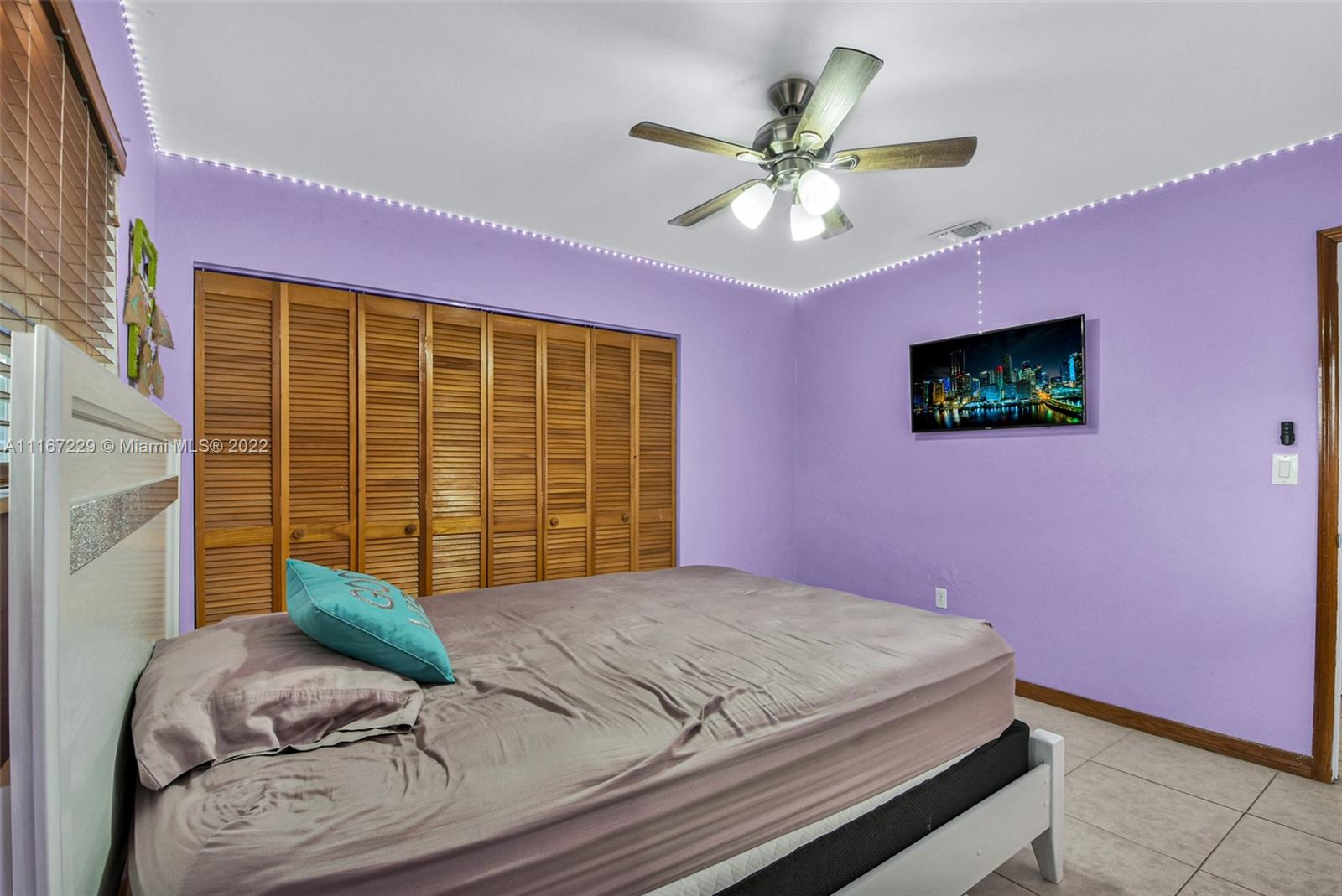 WHISPERING PINES EST SEC - Residential