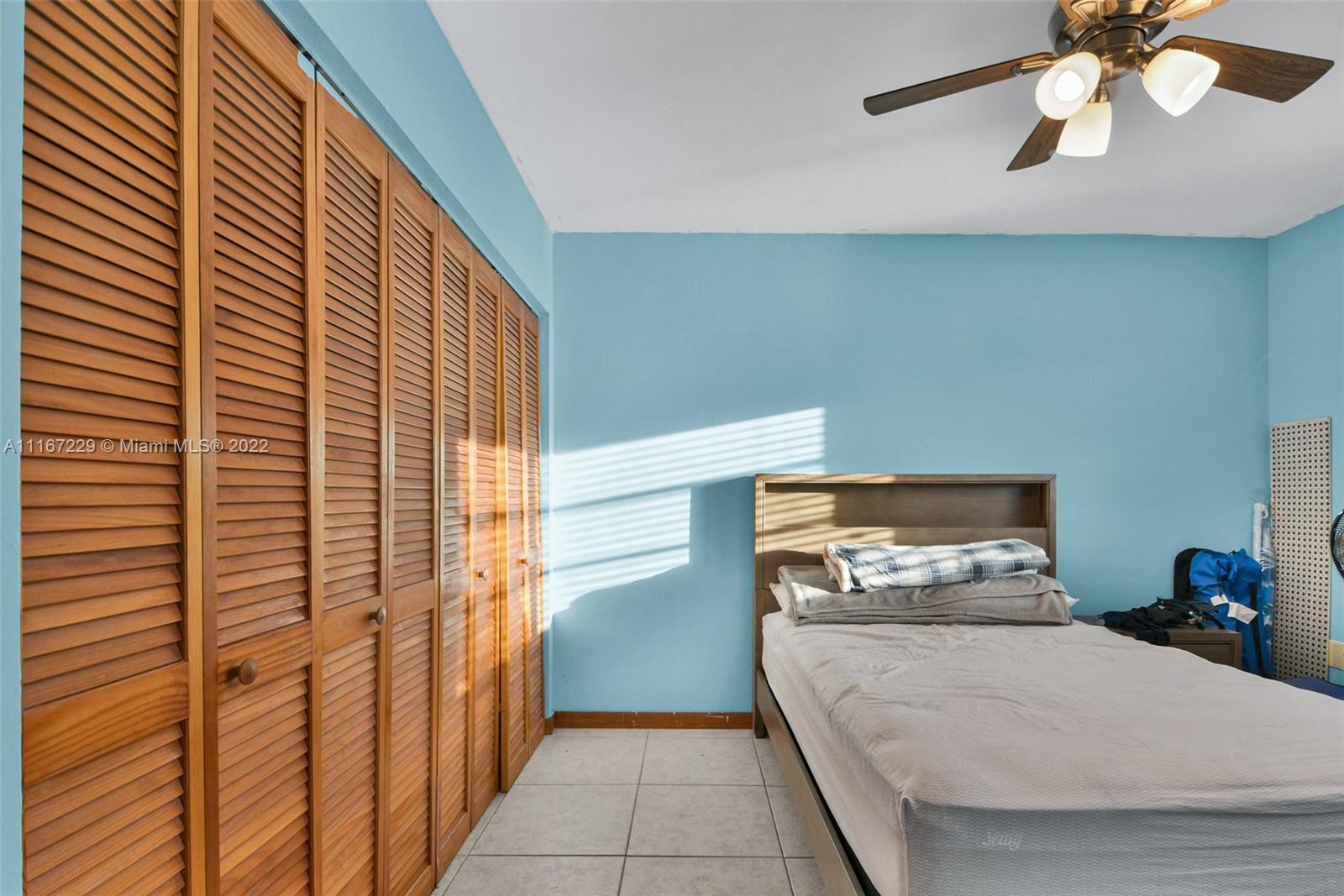 WHISPERING PINES EST SEC - Residential