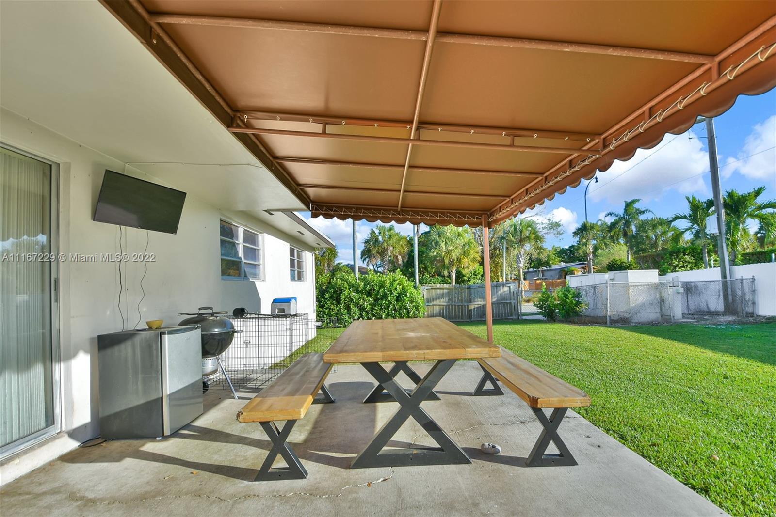 WHISPERING PINES EST SEC - Residential