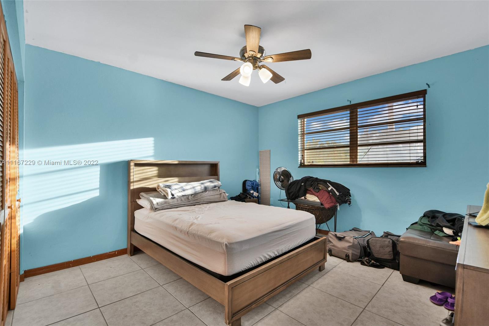 WHISPERING PINES EST SEC - Residential