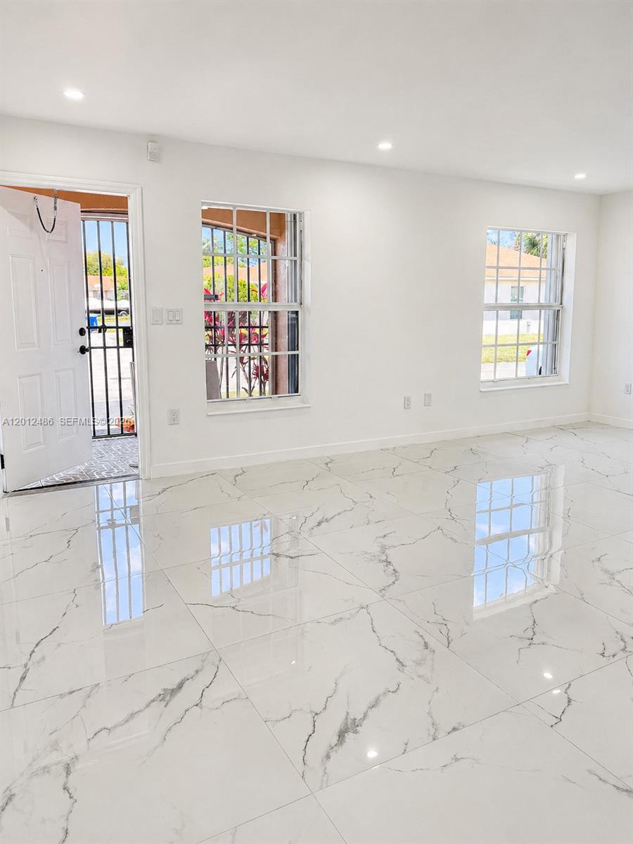 LESLIE ESTATES SEC SIX - Residential