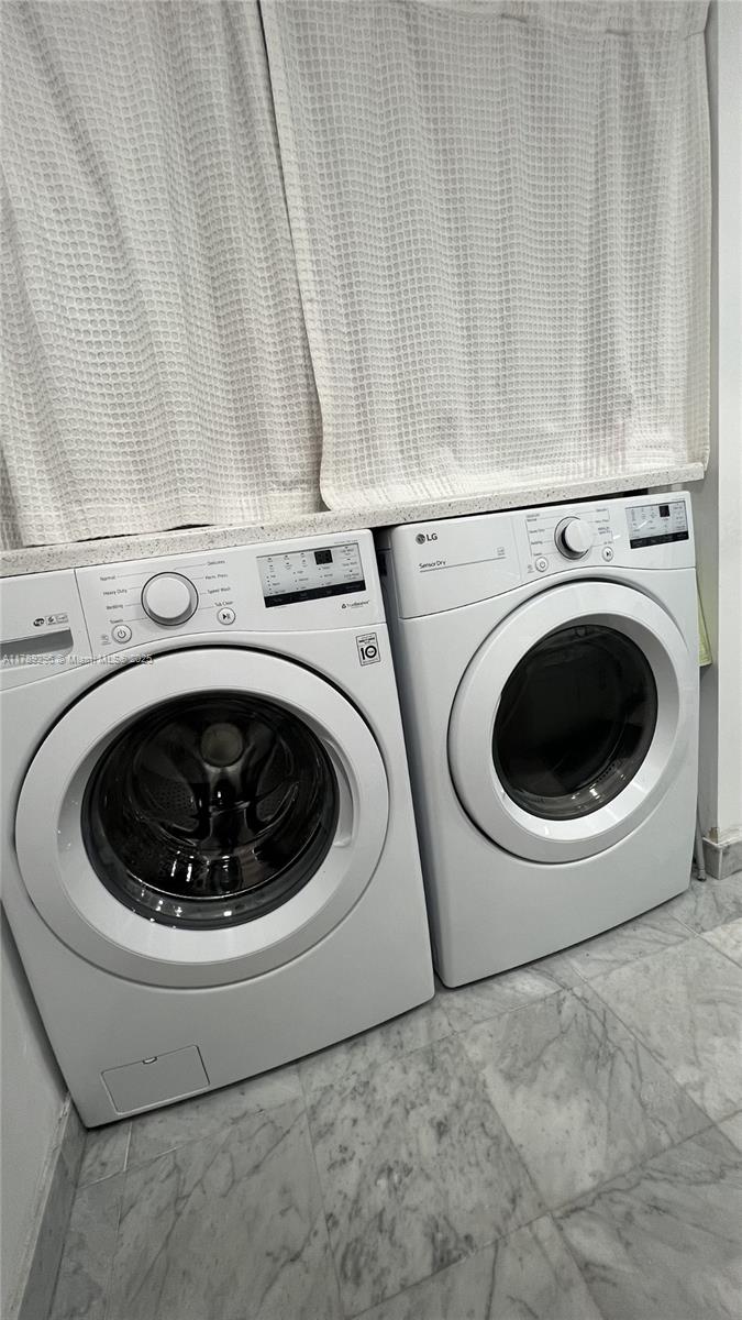 OCEANIA III CONDO - Residential