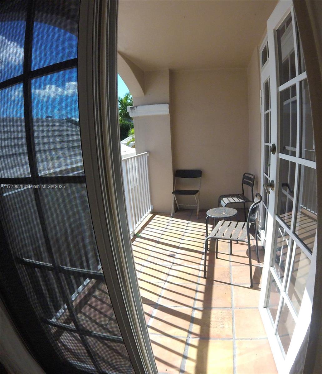 UNIVERSITY INN CONDO - Residential Lease