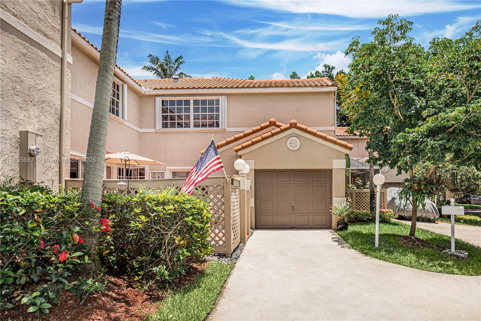 11127 Long Boat Dr