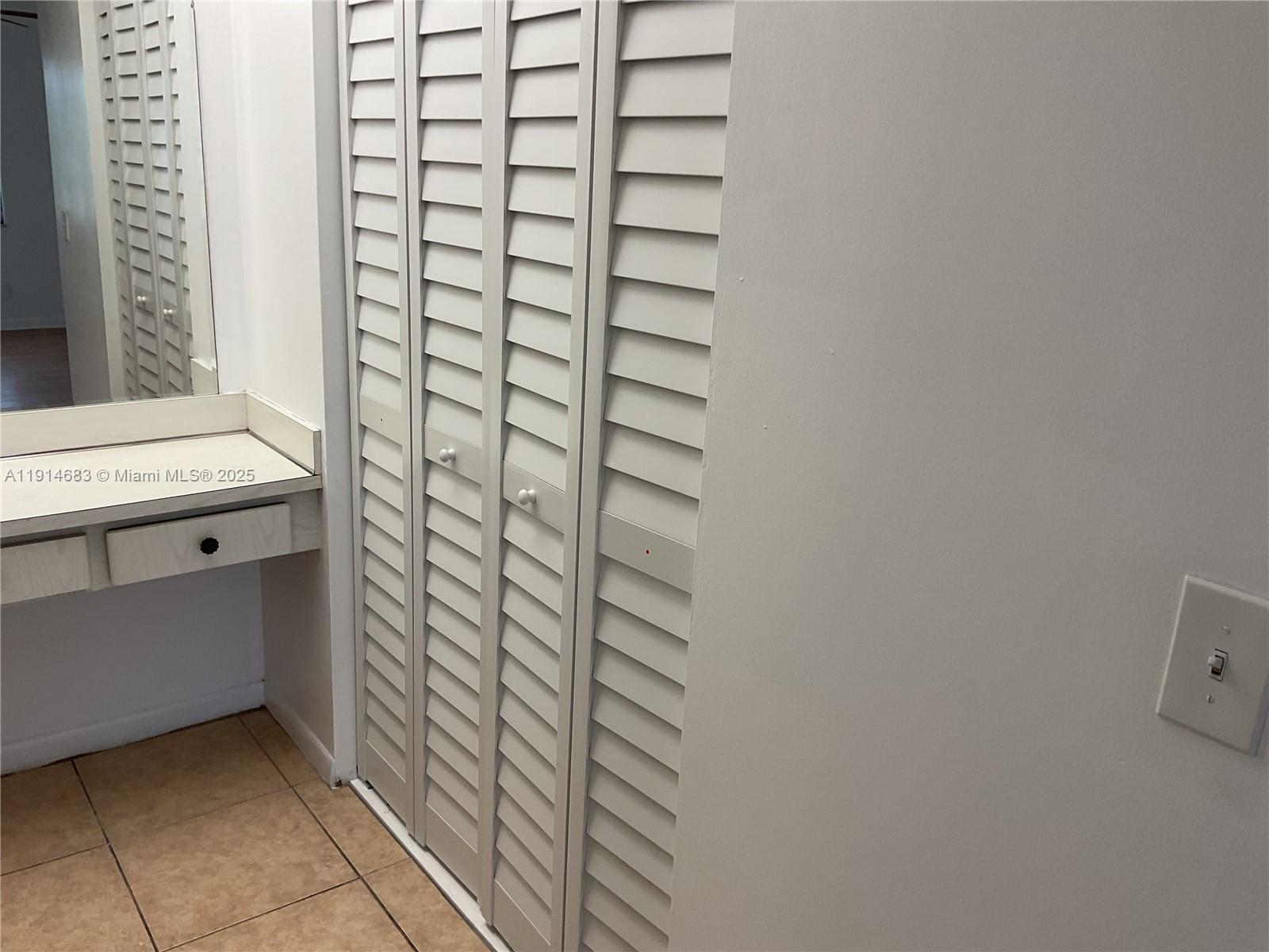 CAMBRIDGE HOUSE EAST - Residential Lease