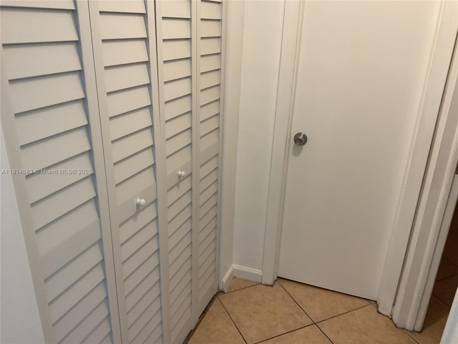 CAMBRIDGE HOUSE EAST - Residential Lease