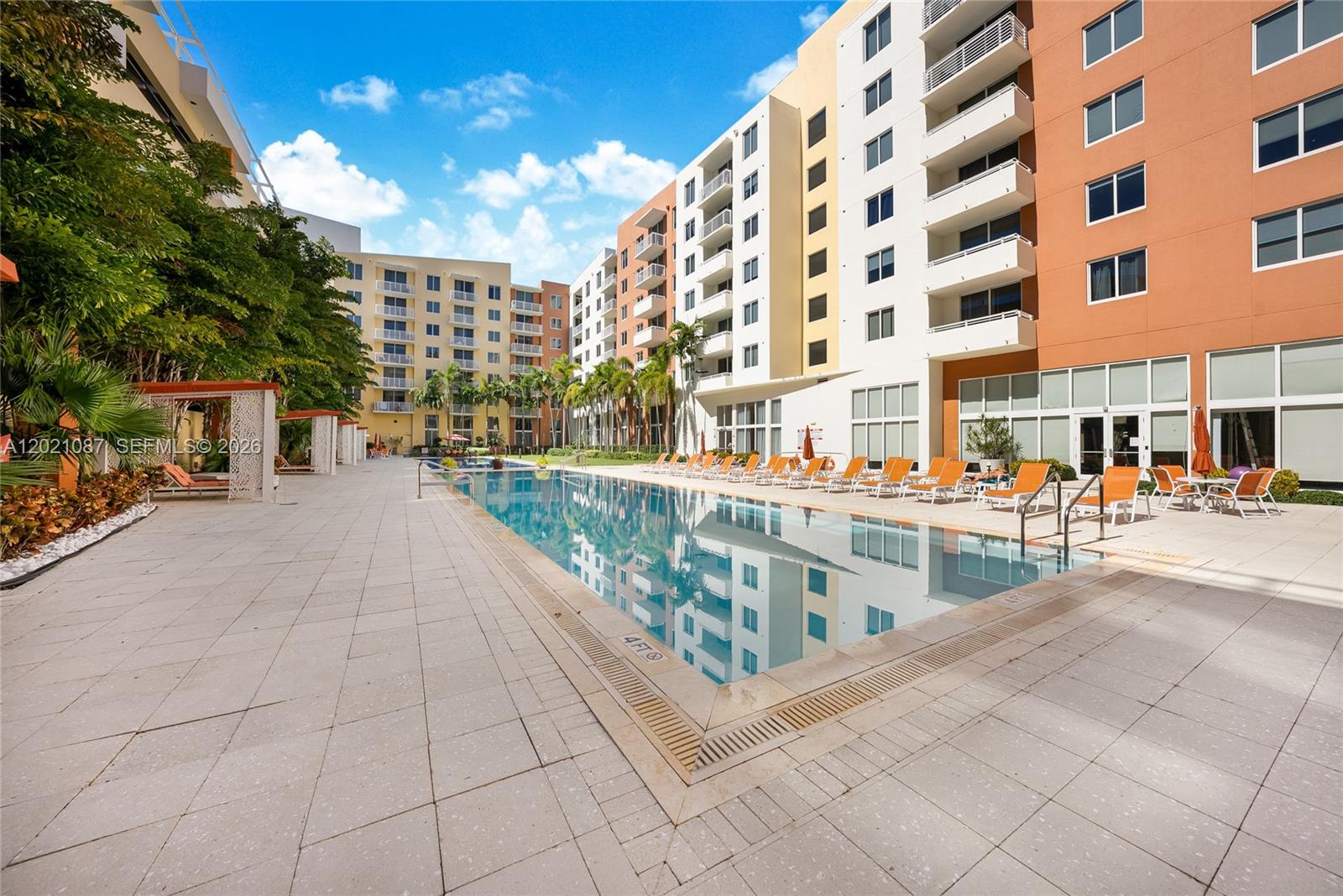VENTURE AT AVENTURA WEST - Residential