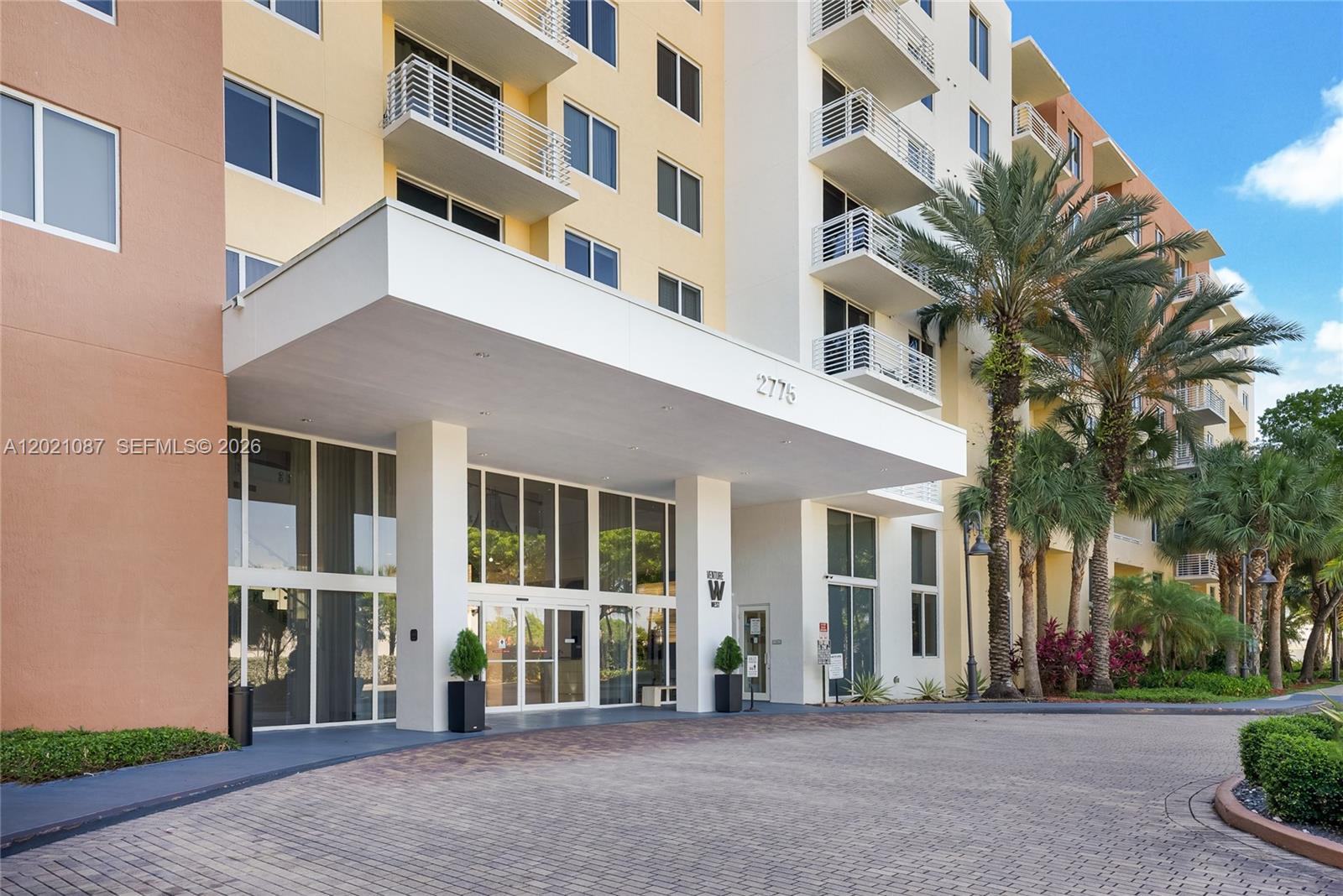 VENTURE AT AVENTURA WEST - Residential