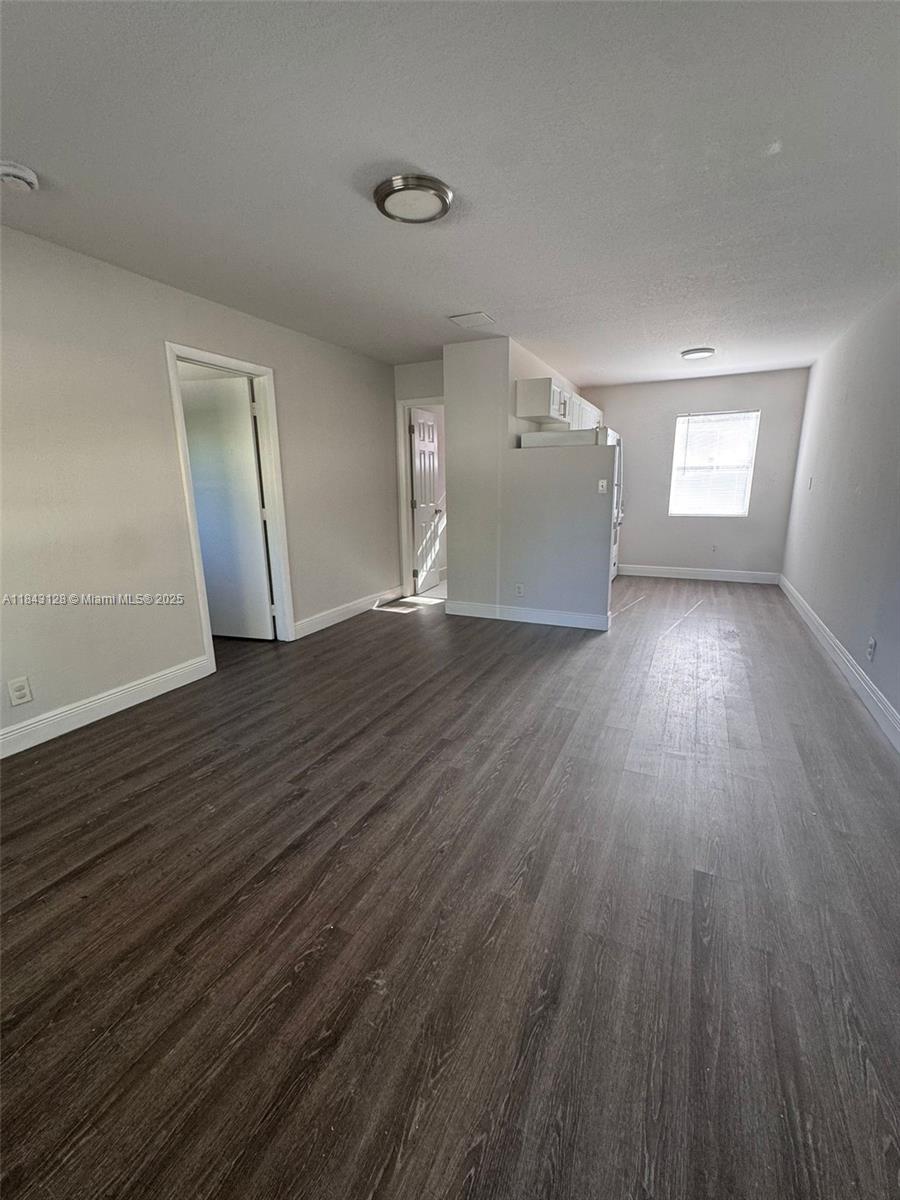 Spacious and well-maintained 1-bedroom, 1-bathroom apartment located on the first floor in a quiet Hollywood neighborhood. This unit offers a practical layout, ideal for tenants seeking privacy, comfort, and easy access—no stairs involved. Features include:
Van Buren St – Hollywood, FL
1 Bedroom | 1 Bathroom | First Floor
$1,500/month
1 Assigned Parking Space
On-site Laundry Facility
Flat Monthly Utility Costs: $55 for Water, $100 for Electricity
Pet-Friendly (Additional $35/month)
10 min. away from Hollywood Beach!
Monthly gross household income must be 3x the base rent. No prior evictions or violent criminal history. Deposits for move-in: 1st month's rent the last month's rent, and a security deposit equal to one month's rent.