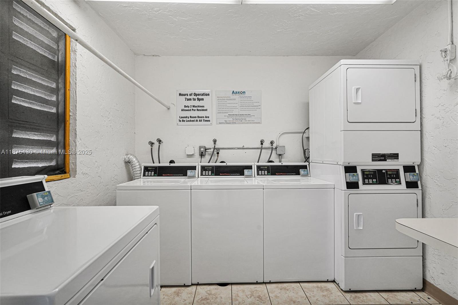 HOLIDAY SPRINGS VILLAGE 1 - Residential