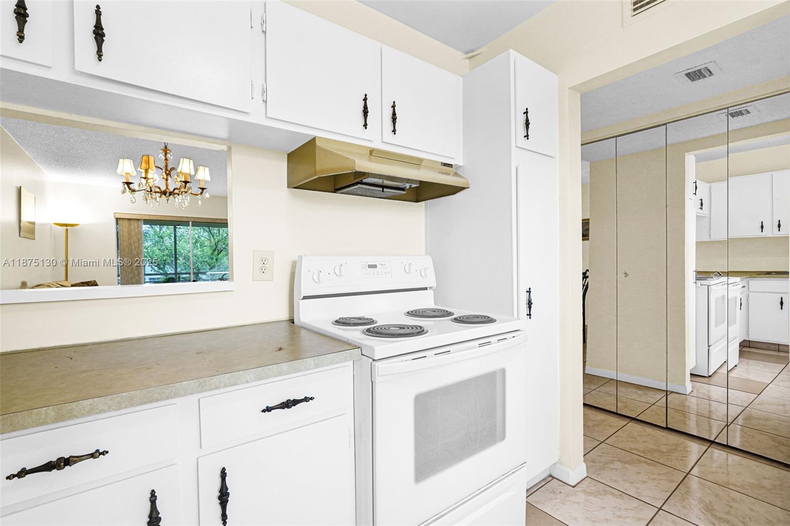 HOLIDAY SPRINGS VILLAGE 1 - Residential