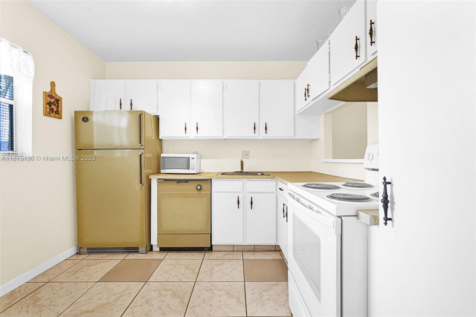 HOLIDAY SPRINGS VILLAGE 1 - Residential