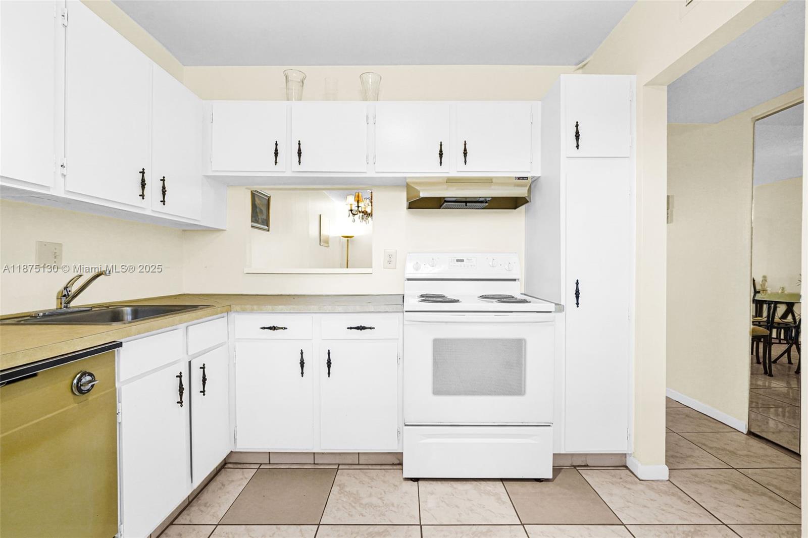 HOLIDAY SPRINGS VILLAGE 1 - Residential