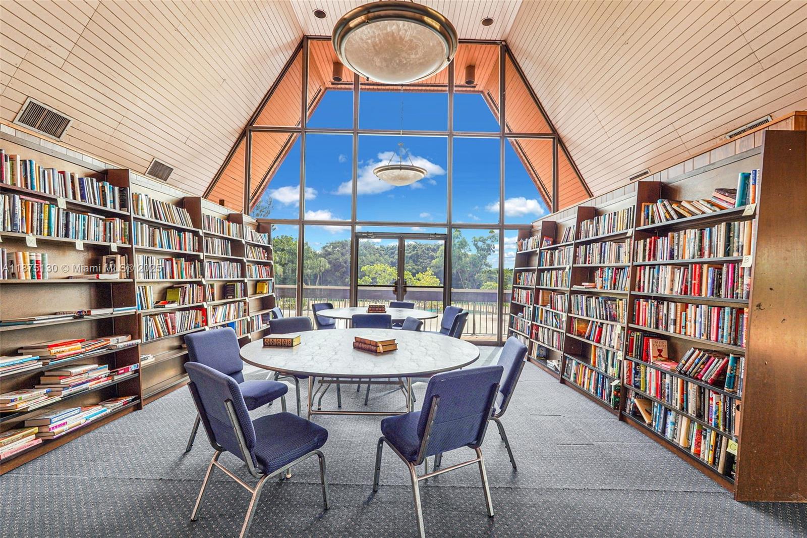 HOLIDAY SPRINGS VILLAGE 1 - Residential