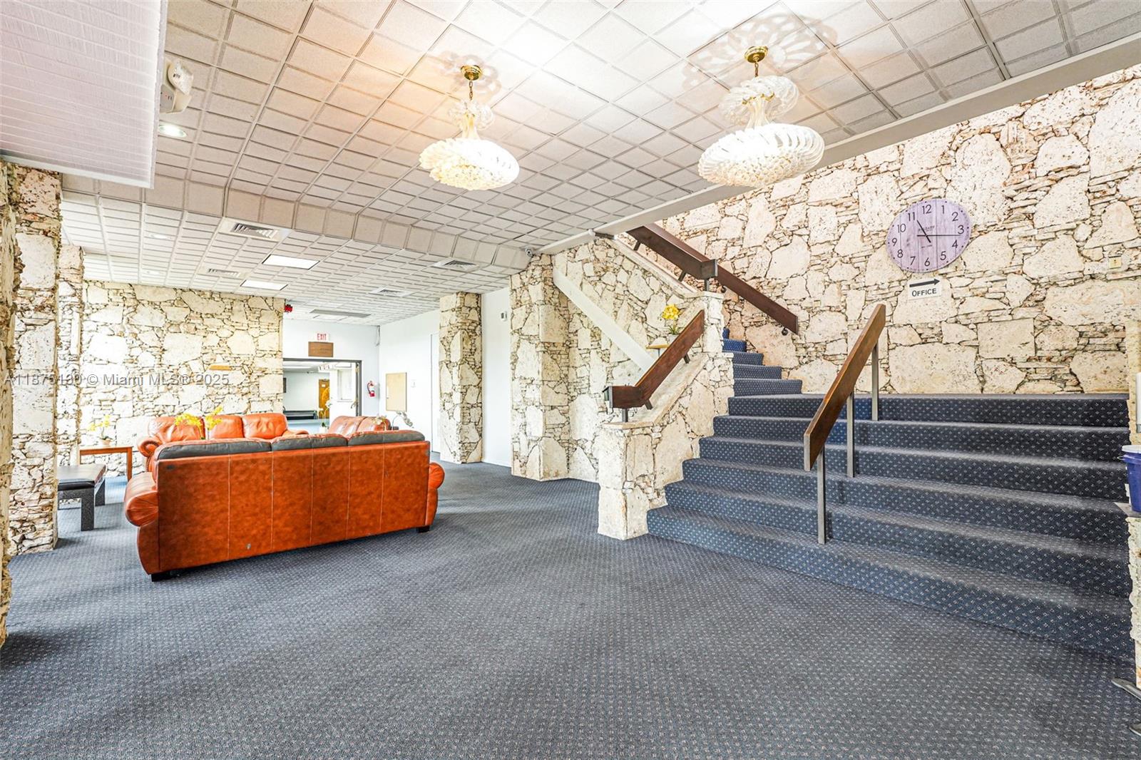 HOLIDAY SPRINGS VILLAGE 1 - Residential