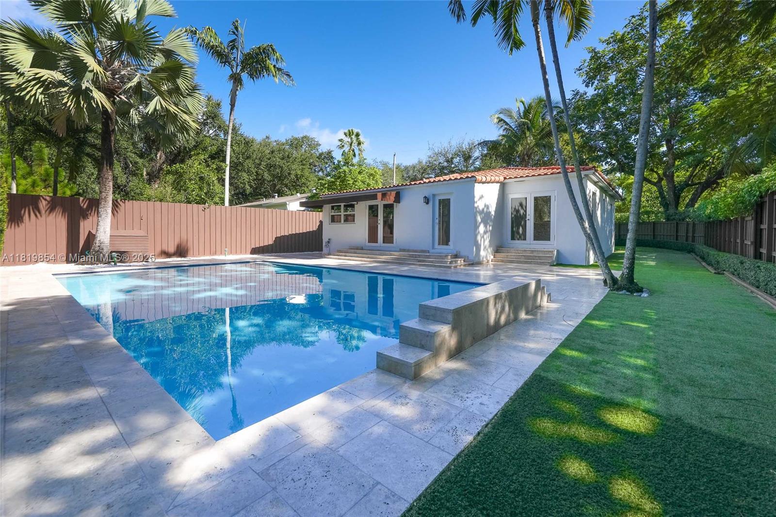 2441 Swanson Ave, Miami, Broward County, Florida - 3 Bedrooms  
2 Bathrooms - 