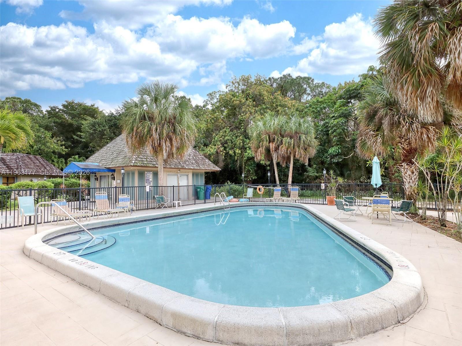 COQUINA COVE VILLAS - Residential