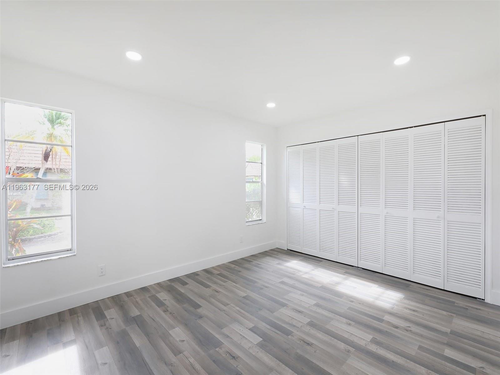 COQUINA COVE VILLAS - Residential