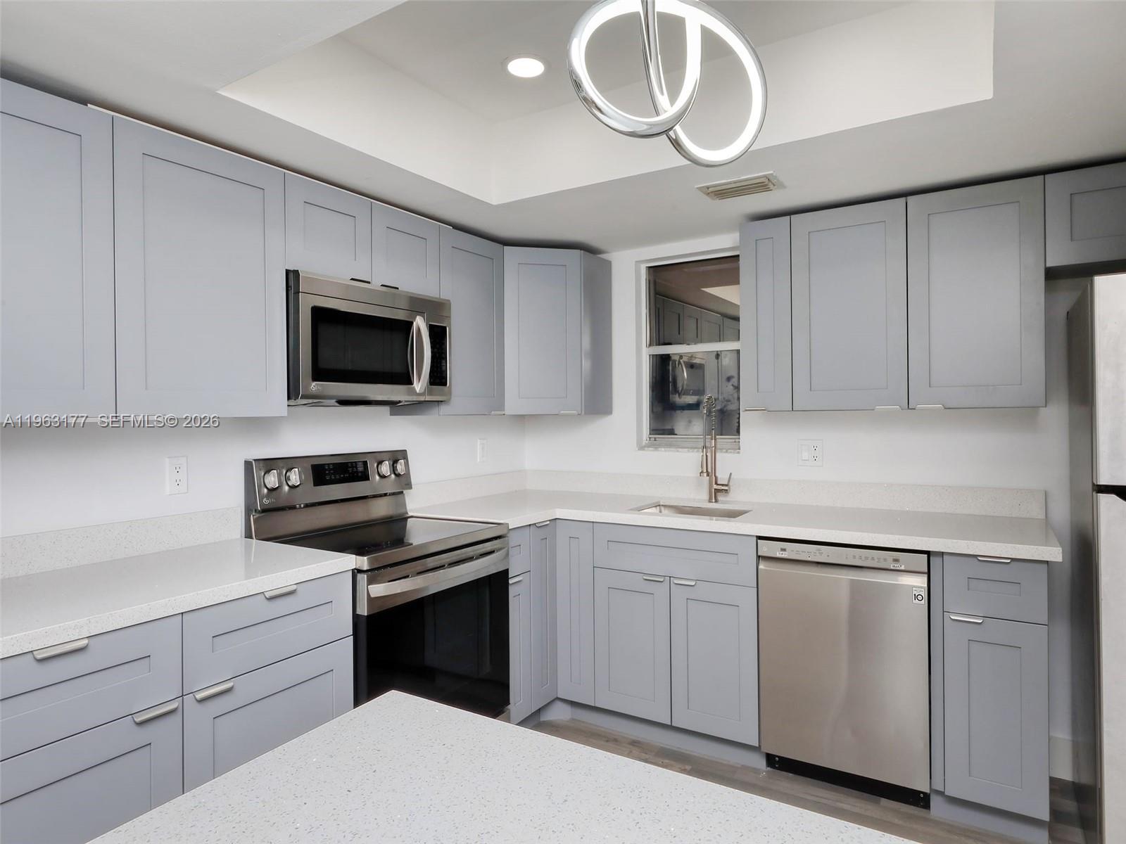 COQUINA COVE VILLAS - Residential