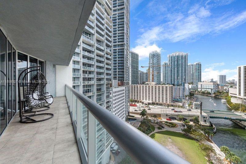 ICONBRICKELL CONDO NO 1 - Residential