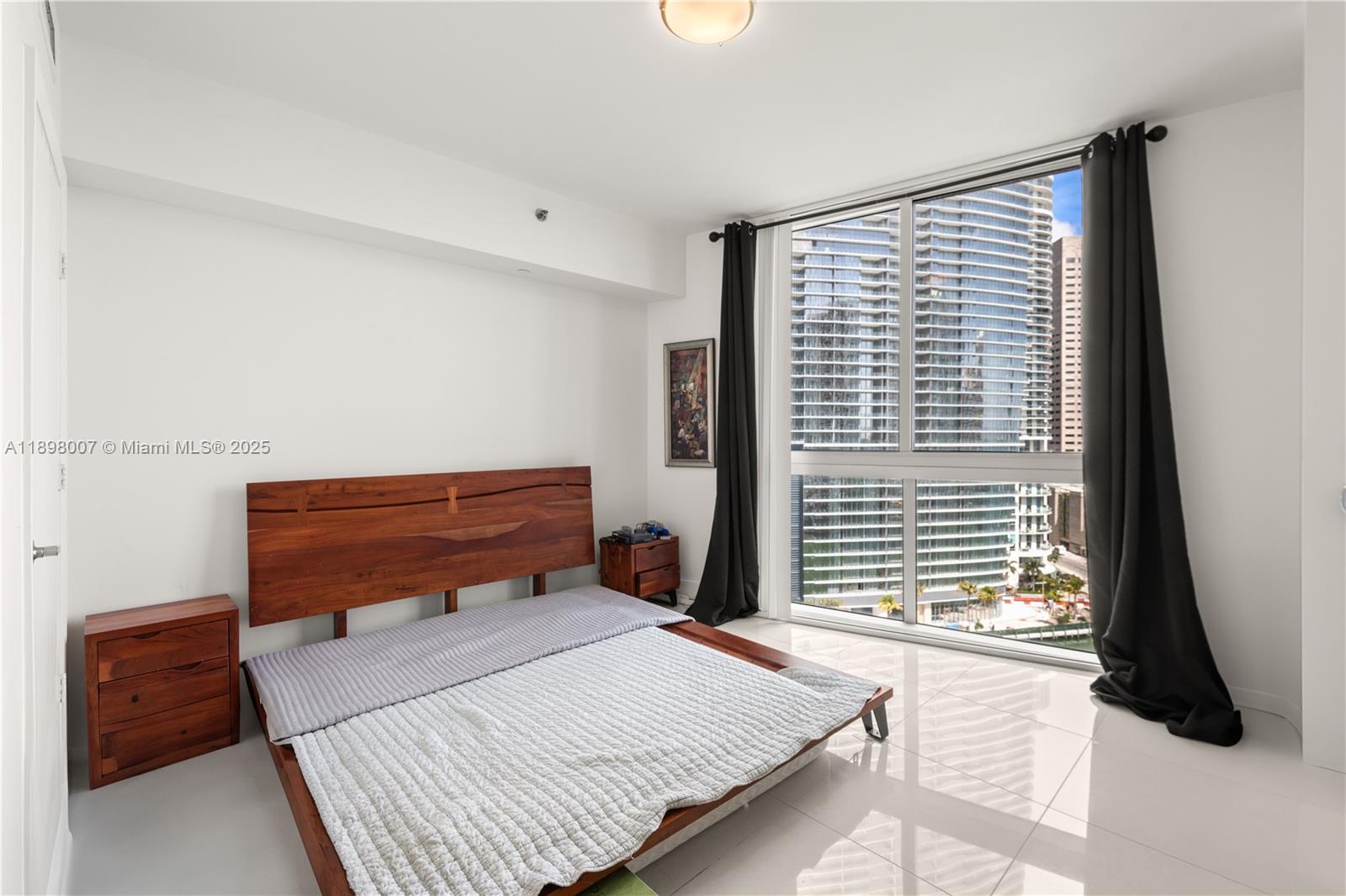 ICONBRICKELL CONDO NO 1 - Residential
