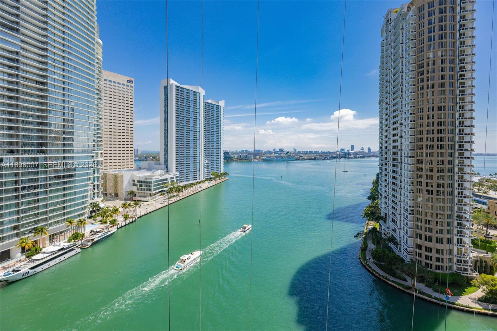 ICONBRICKELL CONDO NO 1 - Residential