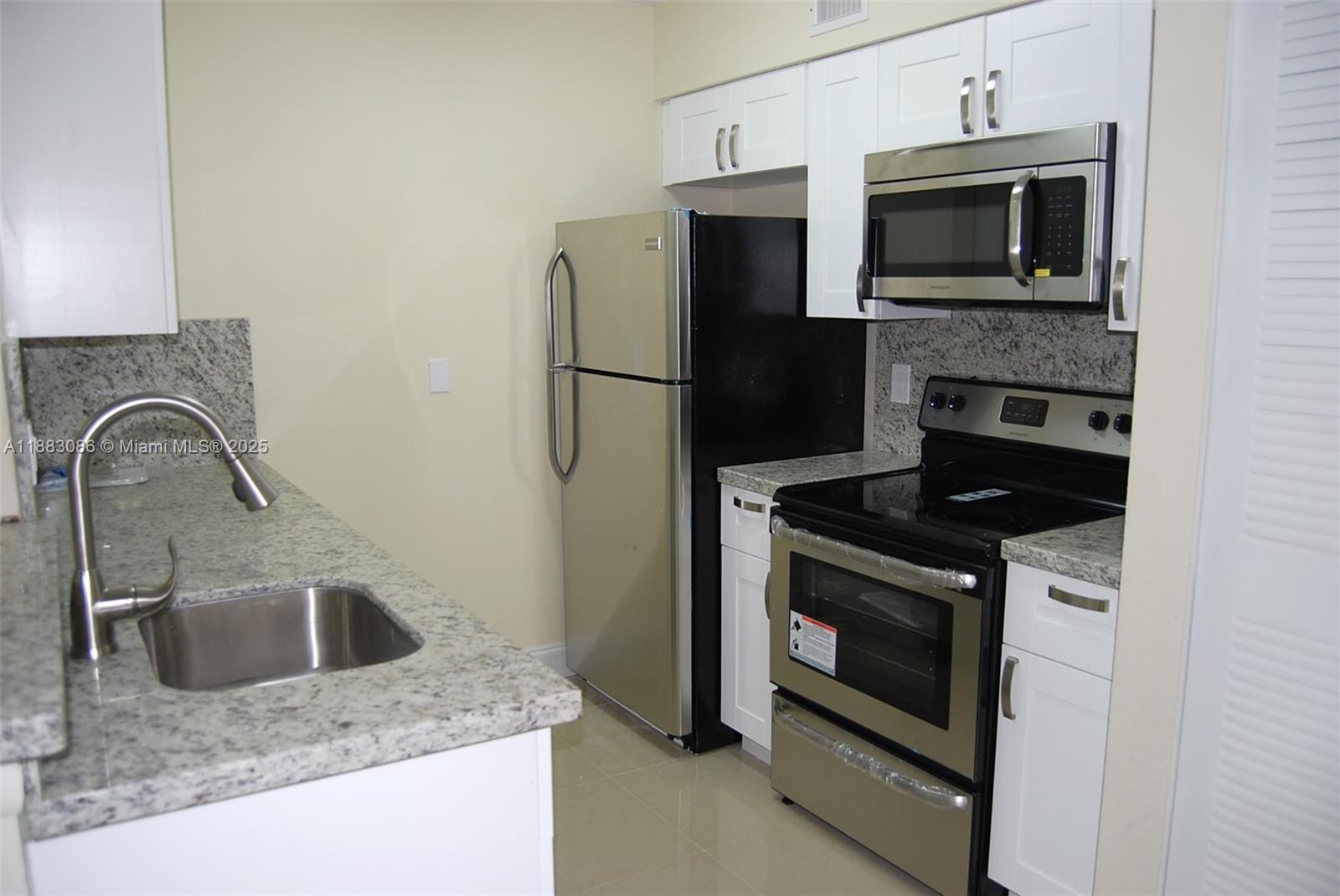 Lakeview Club Condo - Residential Lease