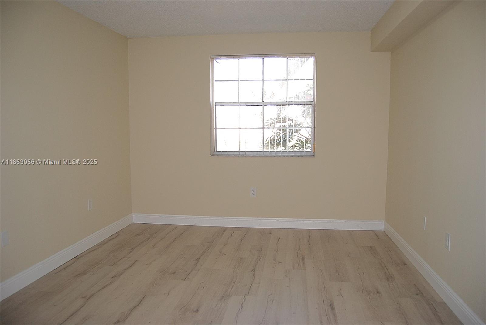 Lakeview Club Condo - Residential Lease