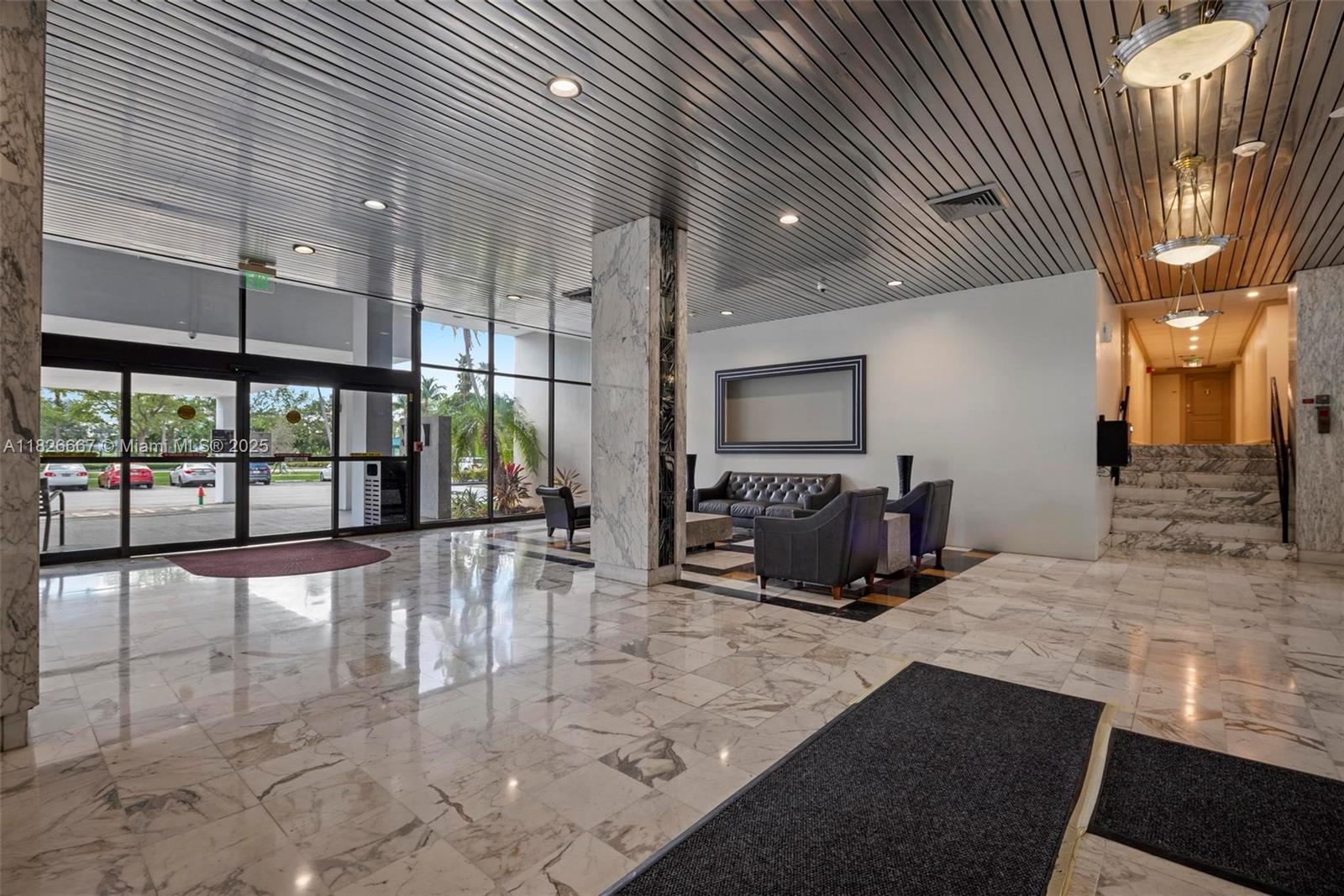 3675 N Country Club Dr 1906