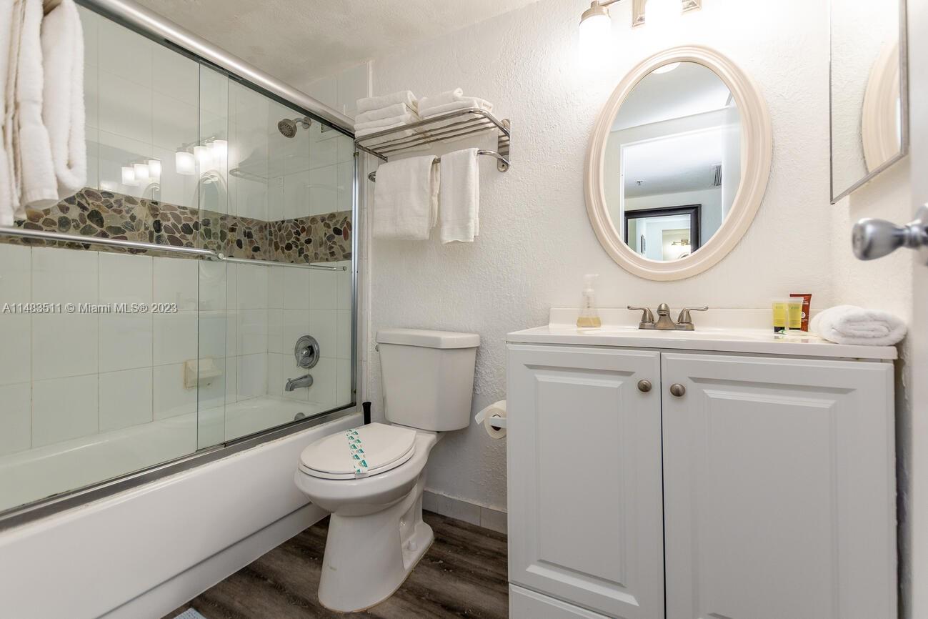THE AVENTURA BEACH CLUB C - Residential