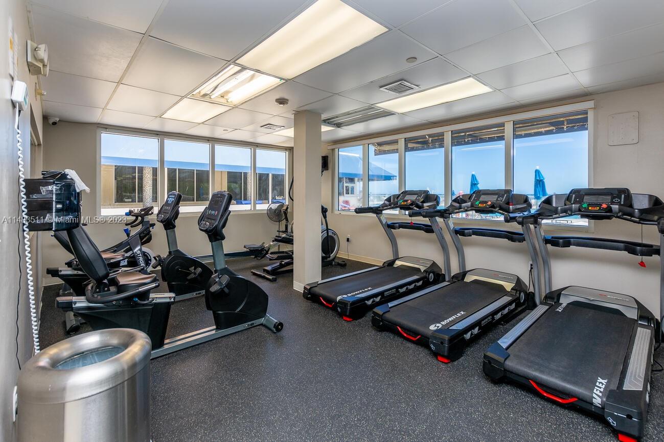 THE AVENTURA BEACH CLUB C - Residential