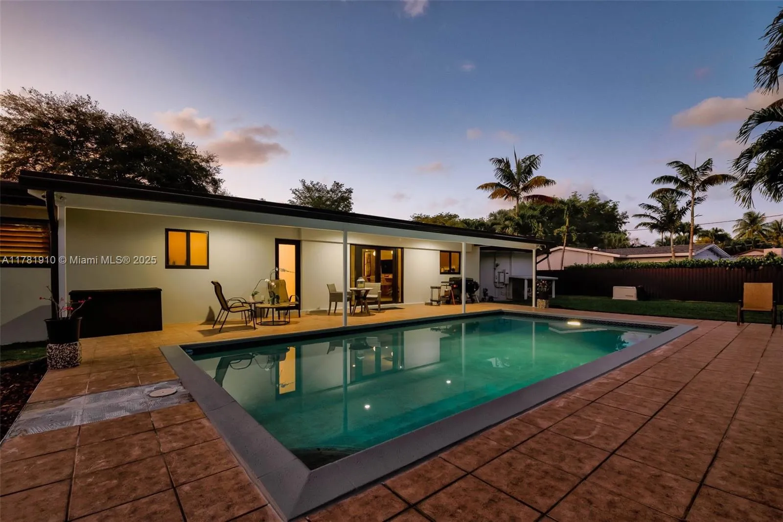 Palmetto Bay, Florida 33158, United States, 3 Bedrooms Bedrooms, ,2 BathroomsBathrooms,Residential,Active,107664