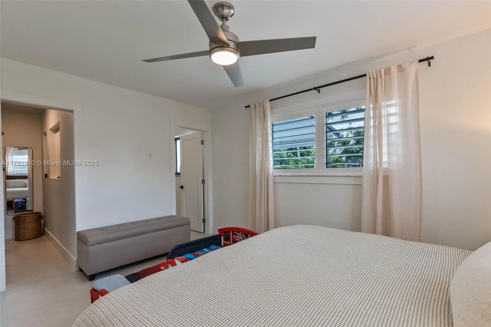 Palmetto Bay, Florida 33158, United States, 3 Bedrooms Bedrooms, ,2 BathroomsBathrooms,Residential,Active,107664