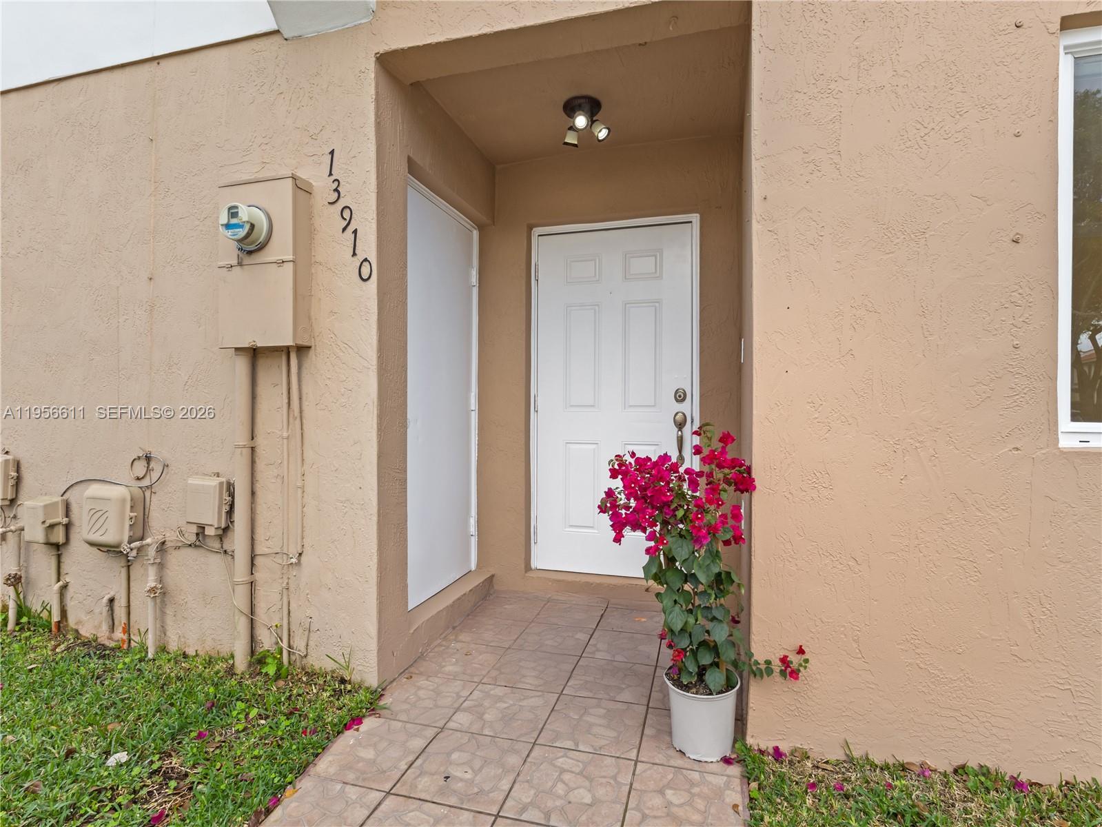 WEITZER SERENA LAKES TOWN - Residential