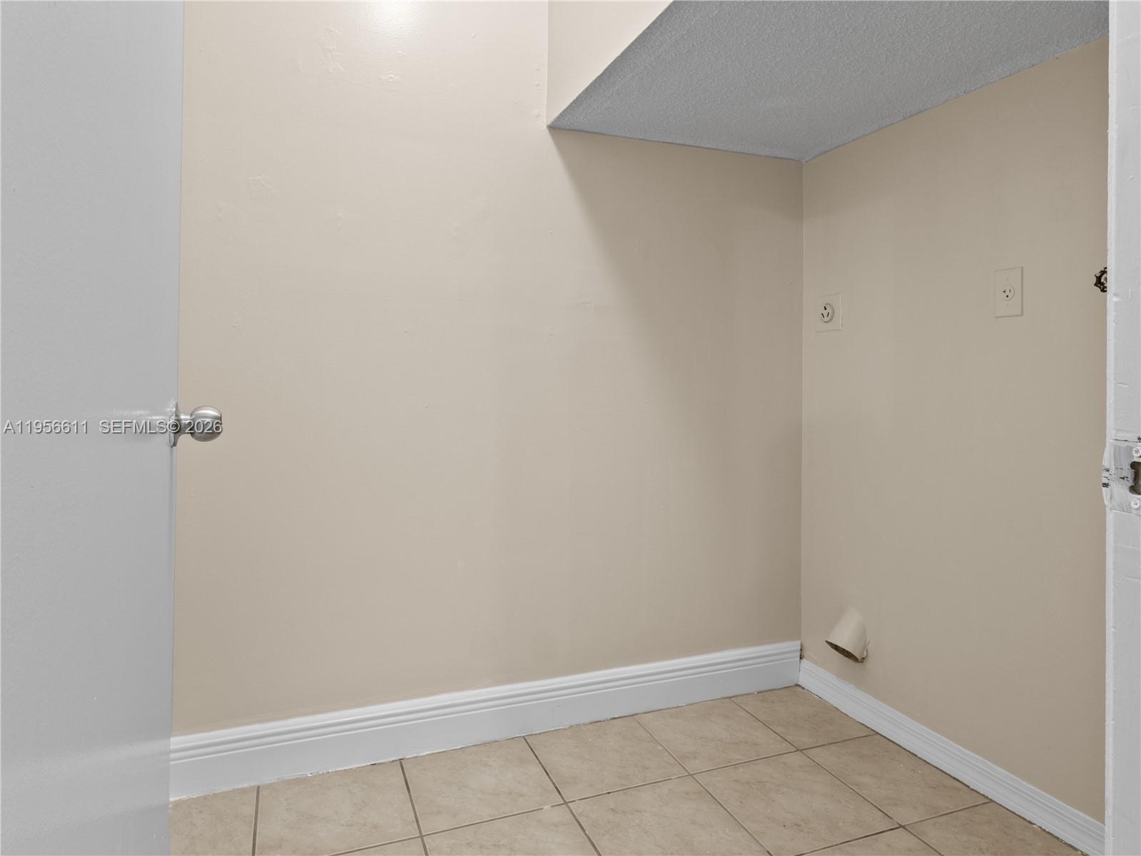 WEITZER SERENA LAKES TOWN - Residential