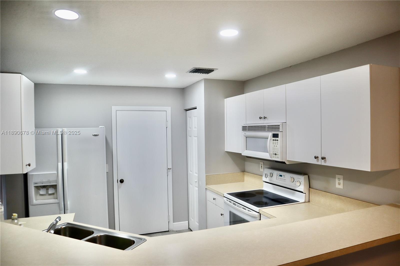 WOODMONT GARDENS - Residential Lease