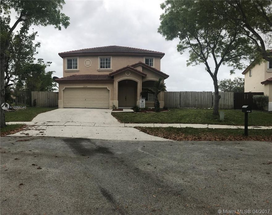 Very spacious Lakefront 4 bedroom and 2 and a 1/2 bath home. Perfect for a larger family, spacious back yard with cemented area for many uses. Access to the lake , completely fenced. Potential tenants must have proof of income, police report, and have NO evictions in record.