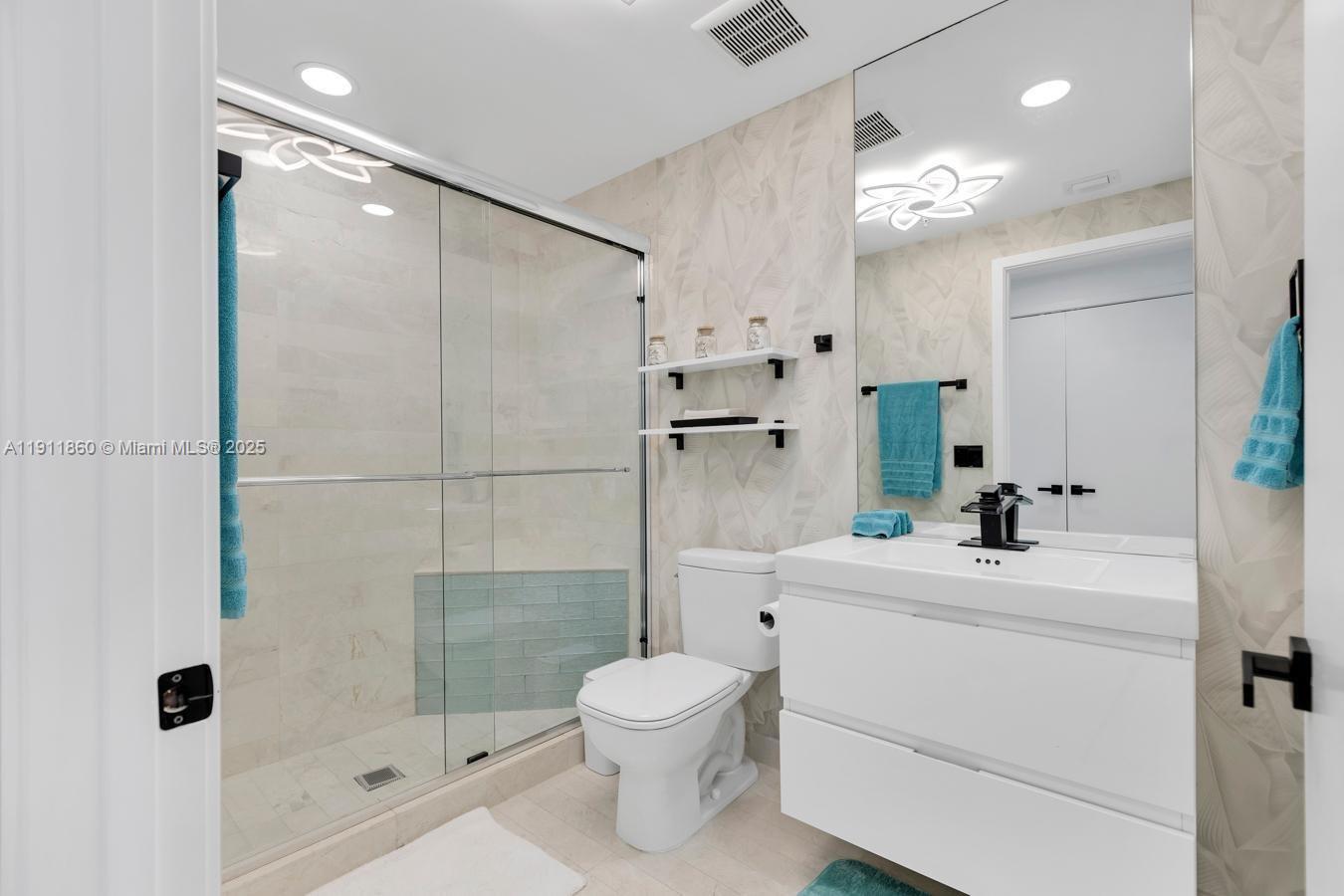 MARINA PALMS RESIDENCES S - Residential