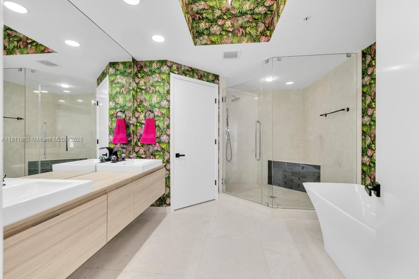 MARINA PALMS RESIDENCES S - Residential