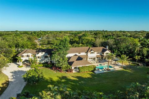 A home in Pinecrest