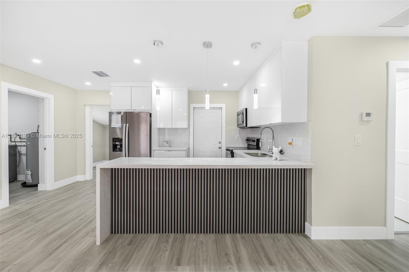 6741 Sw 27th Ct, Miramar, Broward County, Florida - 4 Bedrooms  
2 Bathrooms - 