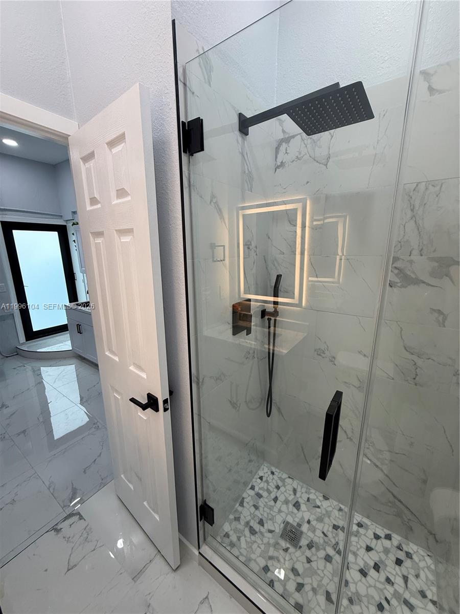 SOUTHERN COVE - Residential Lease