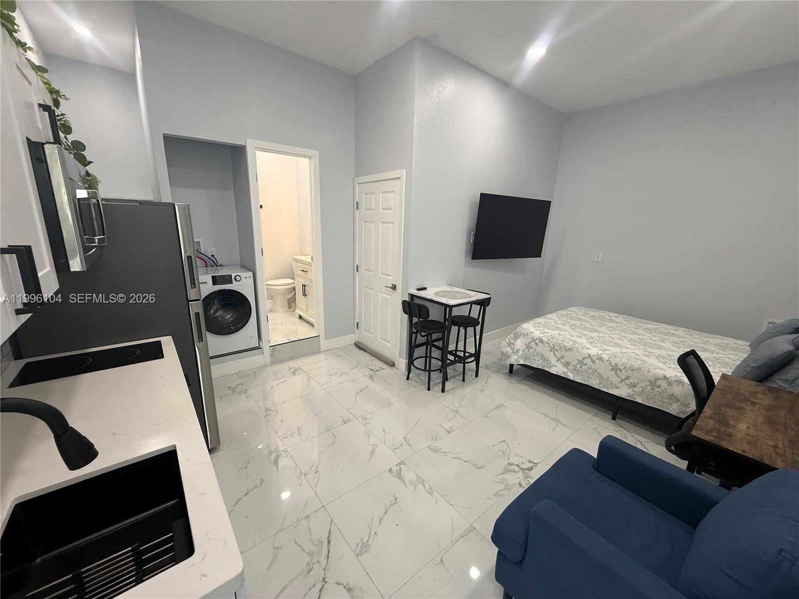 SOUTHERN COVE - Residential Lease