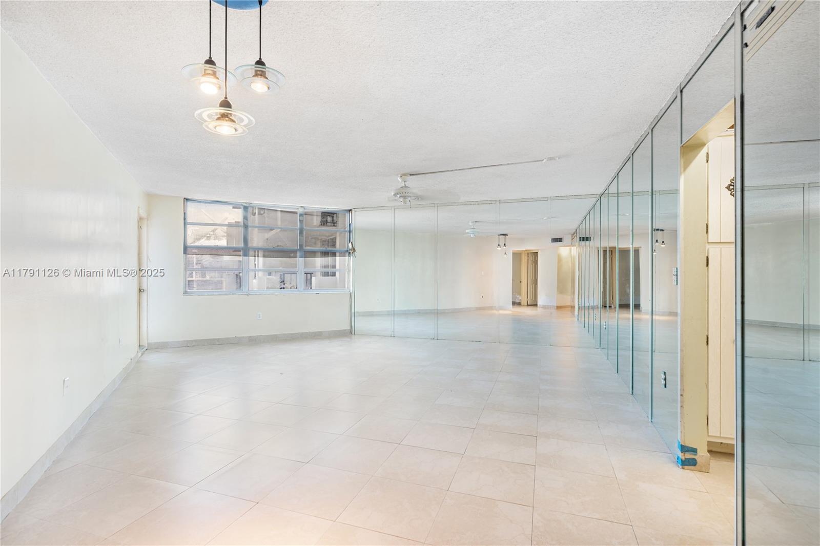 Property for Sale at 2750 Ne 183rd St 2012, Aventura, Miami-Dade County, Florida - Bedrooms: 1 
Bathrooms: 2  - $175,000