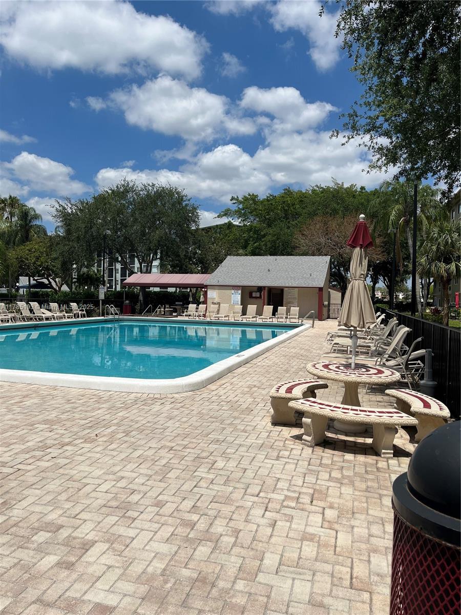 CYPRESS BEND IV-11 CONDO - Residential