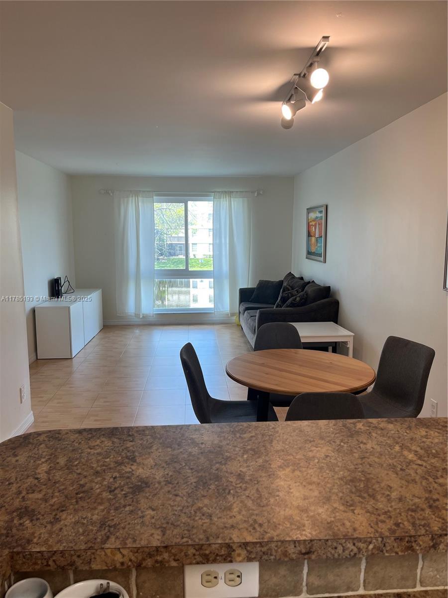 CYPRESS BEND IV-11 CONDO - Residential