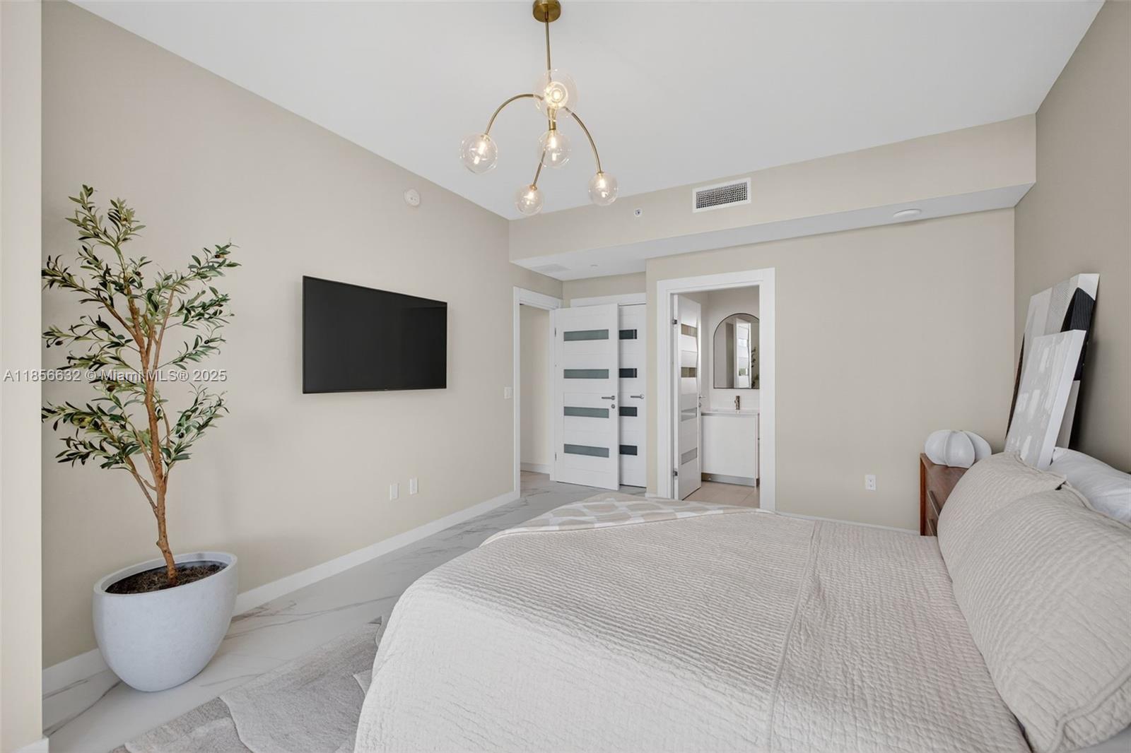 2200 FORT LAUDERDALE BEAC - Residential