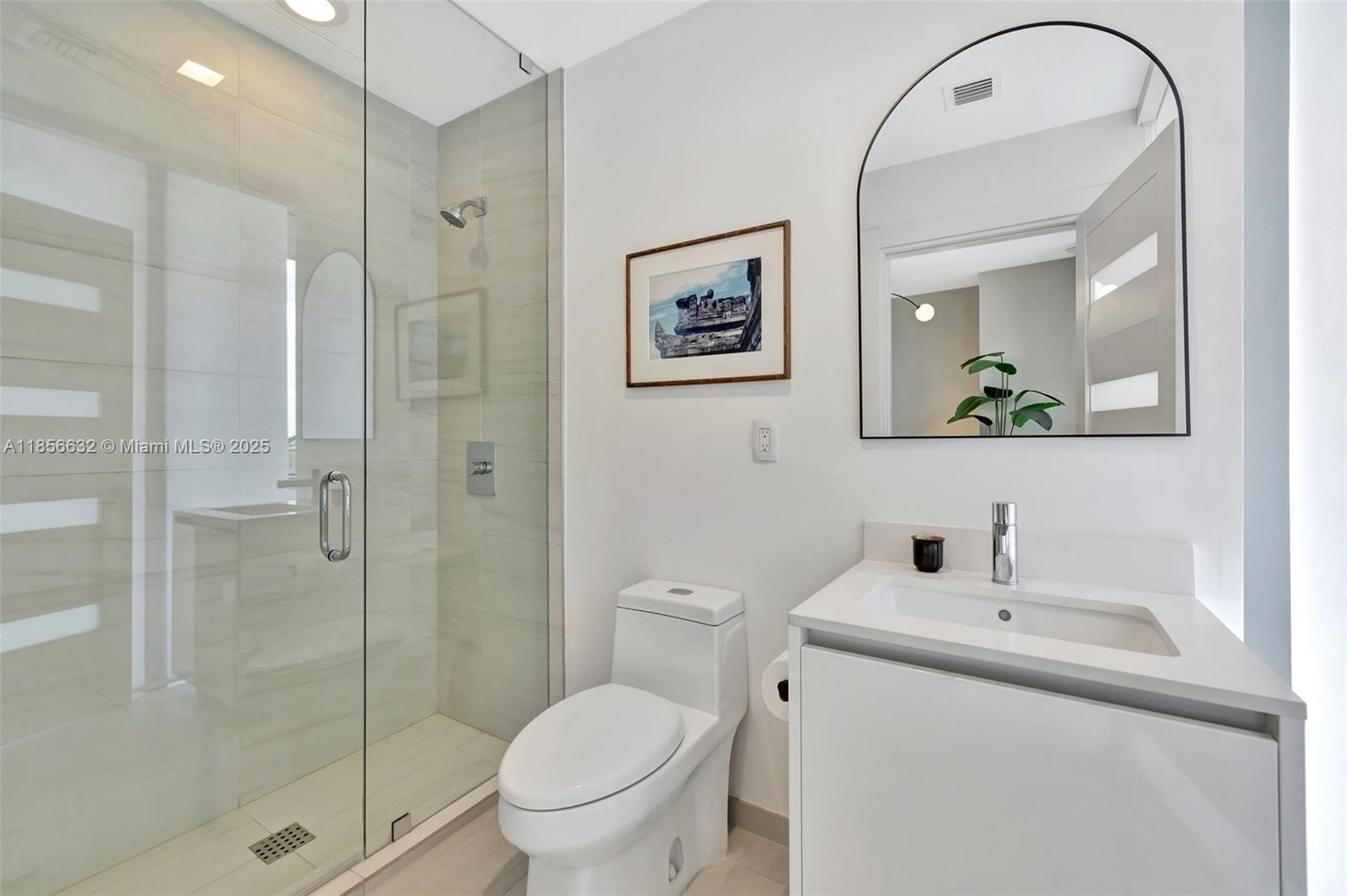 2200 FORT LAUDERDALE BEAC - Residential