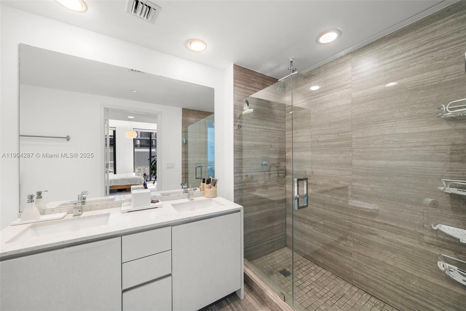 1010 BRICKELL CONDO - Residential